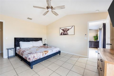 House in Kissimmee, Florida 3 bedrooms, 148.83 sq.m. № 2427648 - photo 3