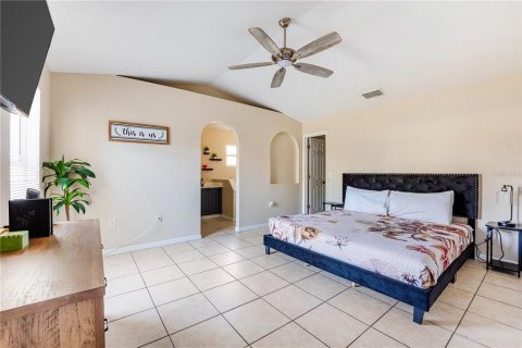 House in Kissimmee, Florida 3 bedrooms, 148.83 sq.m. № 2427648 - photo 16