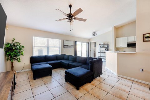 House in Kissimmee, Florida 3 bedrooms, 148.83 sq.m. № 2427648 - photo 17