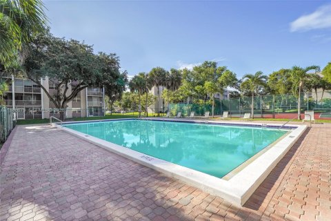 Copropriété à louer à Coral Springs, Floride: 2 chambres, 91.97 m2 № 1999259 - photo 25