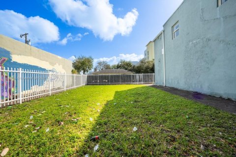 Купить коммерческую недвижимость в Майами, Флорида № 2034705 - фото 8