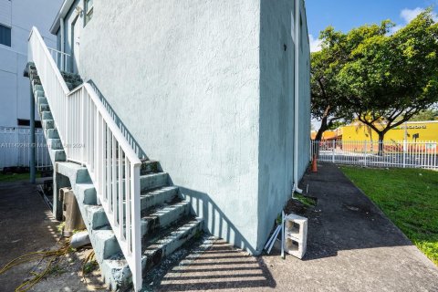 Купить коммерческую недвижимость в Майами, Флорида № 2034705 - фото 3