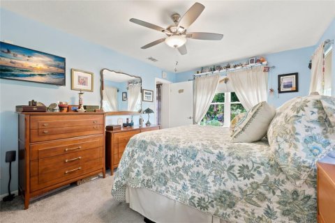 House in Lake City, Florida 4 bedrooms, 205.41 sq.m. № 2197829 - photo 24