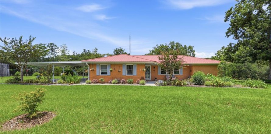House in Lake City, Florida 4 bedrooms, 205.41 sq.m. № 2197829