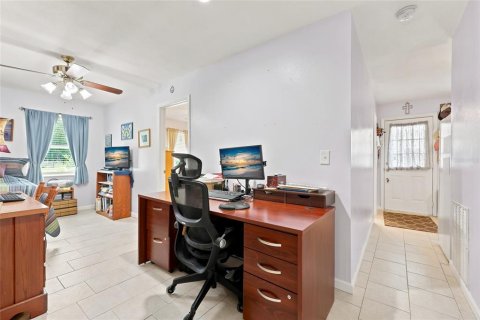 House in Lake City, Florida 4 bedrooms, 205.41 sq.m. № 2197829 - photo 26