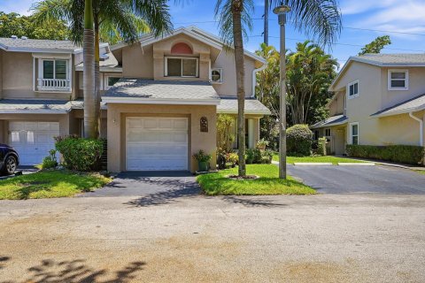 Adosado en venta en Deerfield Beach, Florida, 3 dormitorios, 148.74 m2 № 2191382 - foto 5