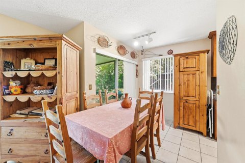 Adosado en venta en Deerfield Beach, Florida, 3 dormitorios, 148.74 m2 № 2191382 - foto 9