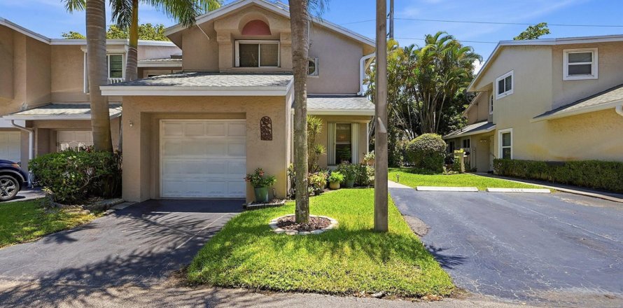 Adosado en Deerfield Beach, Florida 3 dormitorios, 148.74 m2 № 2191382