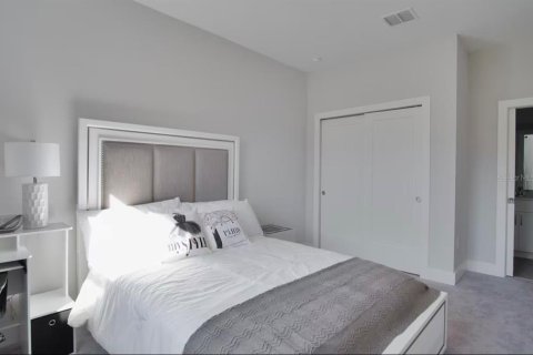 Villa ou maison à louer à Kissimmee, Floride: 4 chambres, 215.81 m2 № 1719879 - photo 9