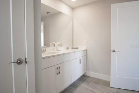 Villa ou maison à louer à Kissimmee, Floride: 4 chambres, 215.81 m2 № 1719879 - photo 13
