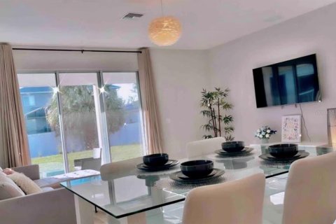 Villa ou maison à louer à Kissimmee, Floride: 4 chambres, 215.81 m2 № 1719879 - photo 6
