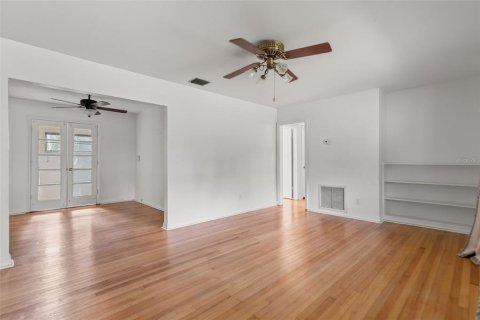 Casa en venta en Orlando, Florida, 3 dormitorios, 116.96 m2 № 2386069 - foto 9