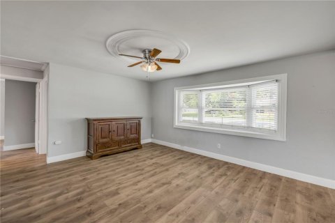 House in Edgewater, Florida 3 bedrooms, 142.98 sq.m. № 1810162 - photo 25