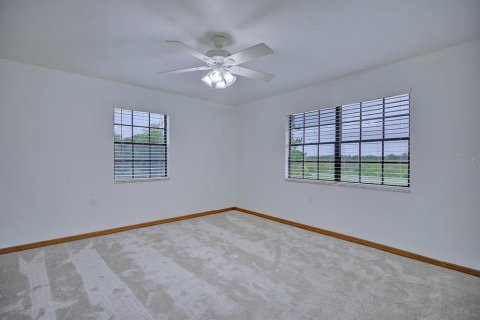 House in Wauchula, Florida 5 bedrooms, 277.5 sq.m. № 1789906 - photo 21
