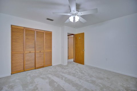 House in Wauchula, Florida 5 bedrooms, 277.5 sq.m. № 1789906 - photo 28