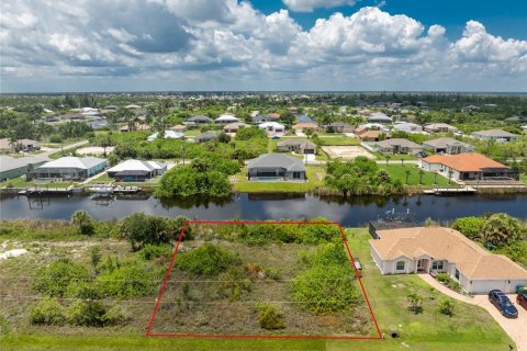 Terreno en venta en Port Charlotte, Florida № 2103702 - foto 5