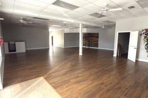 Immobilier commercial à vendre à Port Charlotte, Floride: 211.82 m2 № 2142548 - photo 3