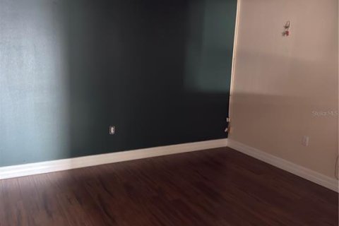 Immobilier commercial à vendre à Port Charlotte, Floride: 211.82 m2 № 2142548 - photo 7