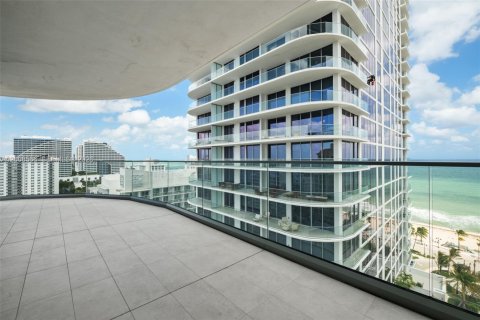 Condo in Fort Lauderdale, Florida, 3 bedrooms  № 2145791 - photo 21