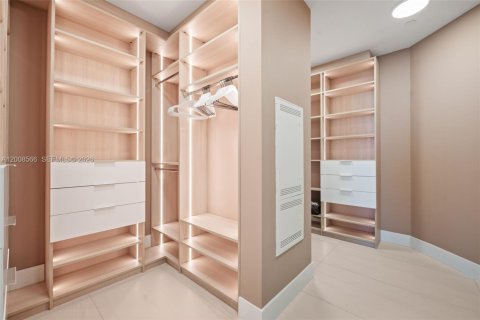 Condo in Fort Lauderdale, Florida, 3 bedrooms  № 2145791 - photo 14