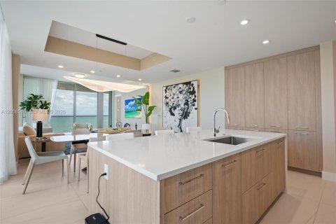 Condo in Fort Lauderdale, Florida, 3 bedrooms  № 2145791 - photo 7