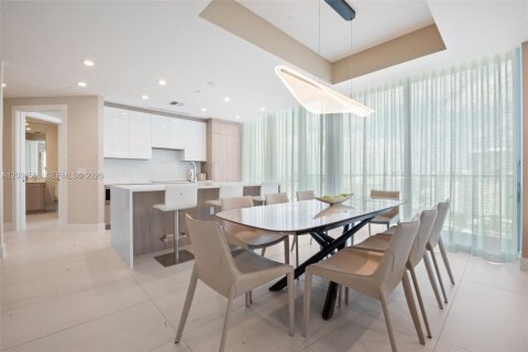 Condo in Fort Lauderdale, Florida, 3 bedrooms  № 2145791 - photo 4