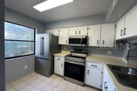 Condo in Orlando, Florida, 2 bedrooms  № 2116693 - photo 6