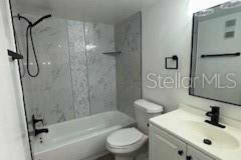 Condo in Orlando, Florida, 2 bedrooms  № 2116693 - photo 8