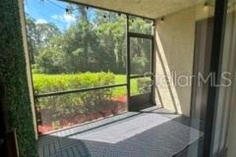 Condo in Orlando, Florida, 2 bedrooms  № 2116693 - photo 18
