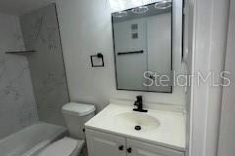 Condo in Orlando, Florida, 2 bedrooms  № 2116693 - photo 9