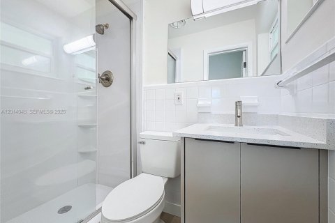 House in Deerfield Beach, Florida 3 bedrooms, 106 sq.m. № 2076058 - photo 20