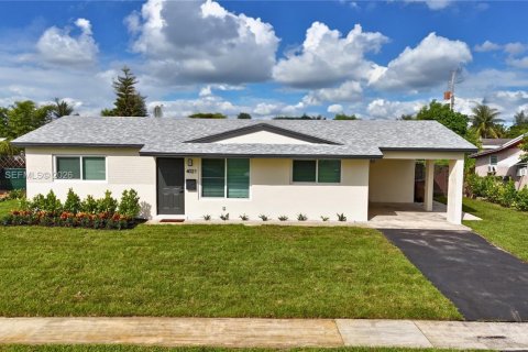 House in Deerfield Beach, Florida 3 bedrooms, 106 sq.m. № 2076058