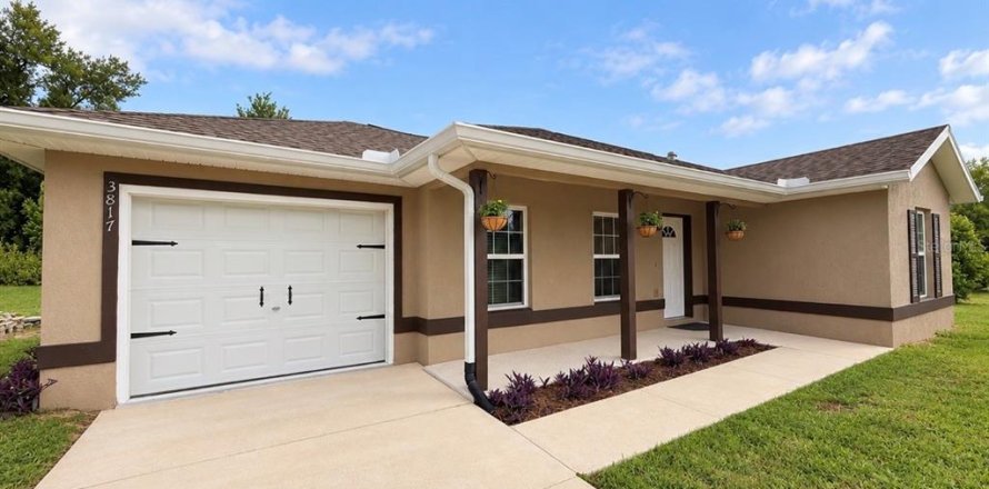 Casa en Ocala, Florida 3 dormitorios, 108.42 m2 № 2384026