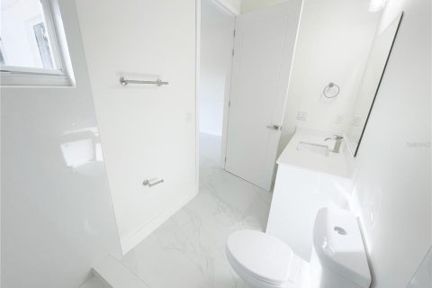 Купить виллу или дом в Порт-Шарлотт, Флорида 11 комнат, 200.02м2, № 1717573 - фото 19