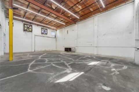 Immobilier commercial à louer à Orlando, Floride: 632.11 m2 № 2415150 - photo 24