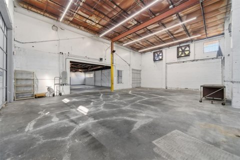 Immobilier commercial à louer à Orlando, Floride: 632.11 m2 № 2415150 - photo 25