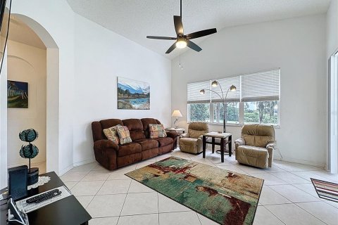 Villa ou maison à vendre à Haines City, Floride: 4 chambres, 190.08 m2 № 1906220 - photo 23
