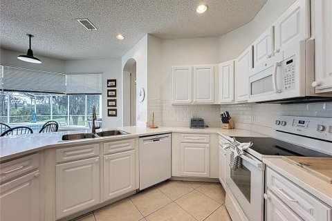 Villa ou maison à vendre à Haines City, Floride: 4 chambres, 190.08 m2 № 1906220 - photo 19
