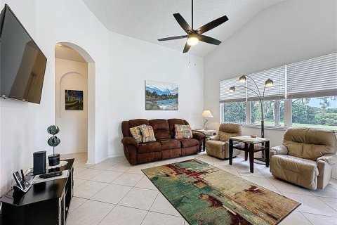 Villa ou maison à vendre à Haines City, Floride: 4 chambres, 190.08 m2 № 1906220 - photo 24