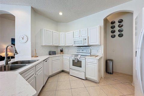Villa ou maison à vendre à Haines City, Floride: 4 chambres, 190.08 m2 № 1906220 - photo 17