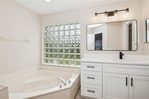 Casa en venta en Oviedo, Florida, 4 dormitorios, 223.43 m2 № 1838257 - foto 18