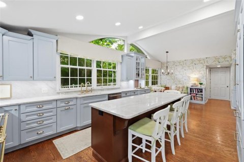 House in Bradenton, Florida 6 bedrooms, 399.94 sq.m. № 2302748 - photo 27