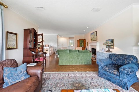 House in Bradenton, Florida 6 bedrooms, 399.94 sq.m. № 2302748 - photo 14