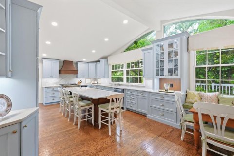 House in Bradenton, Florida 6 bedrooms, 399.94 sq.m. № 2302748 - photo 19