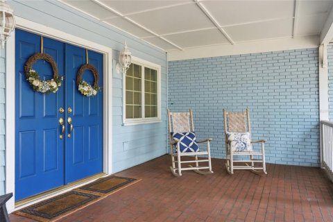 House in Bradenton, Florida 6 bedrooms, 399.94 sq.m. № 2302748 - photo 10