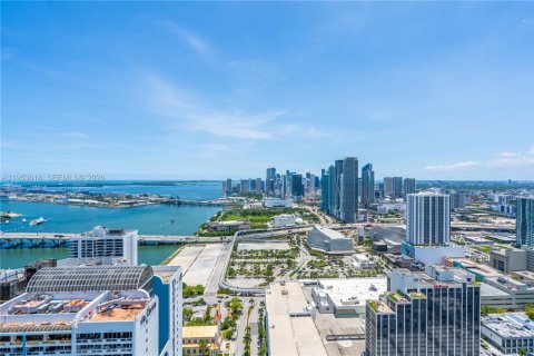 Copropriété à louer à Miami, Floride: 1 chambre, 76.27 m2 № 2153271 - photo 4