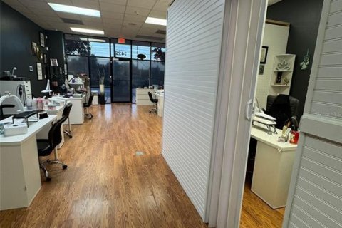 Commercial property in Kissimmee, Florida № 1910031 - photo 2