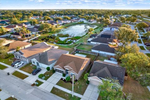 Купить виллу или дом в Ривервью, Флорида 6 комнат, 139.63м2, № 1541391 - фото 21