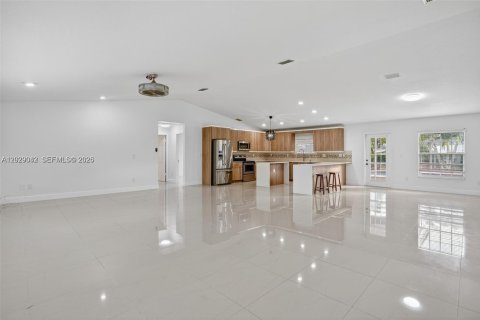 Villa ou maison à louer à Homestead, Floride: 3 chambres, 182.83 m2 № 2084857 - photo 8