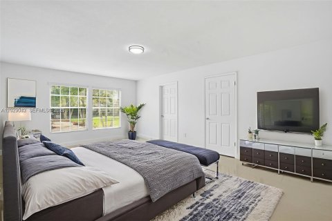 Villa ou maison à louer à Homestead, Floride: 3 chambres, 182.83 m2 № 2084857 - photo 25
